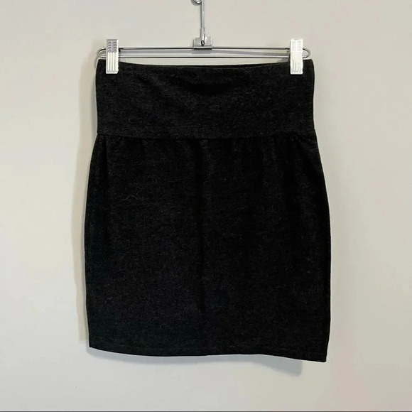 Aritzia Talula Dark Grey High Waist Bodycon Mini  Skirt - Picture 3 of 8